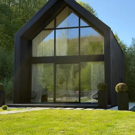 Black House Вілла Поляна