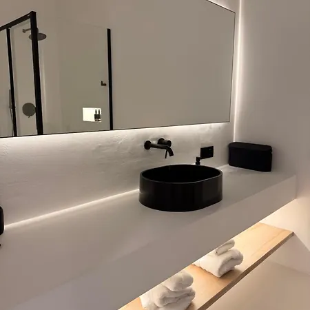 Black House *